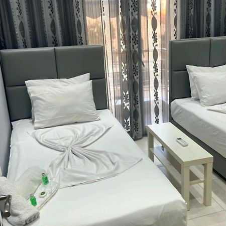דירות קאבאלה Moza House מראה חיצוני תמונה